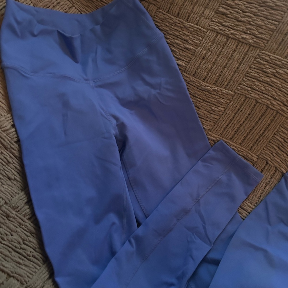 Fabletics Women's Vibrant Blue Leggings